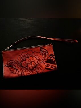 Gucci Leather Clutch